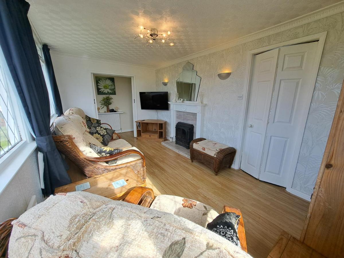Beach & Tonic Beachside Chalet Humberston Esterno foto