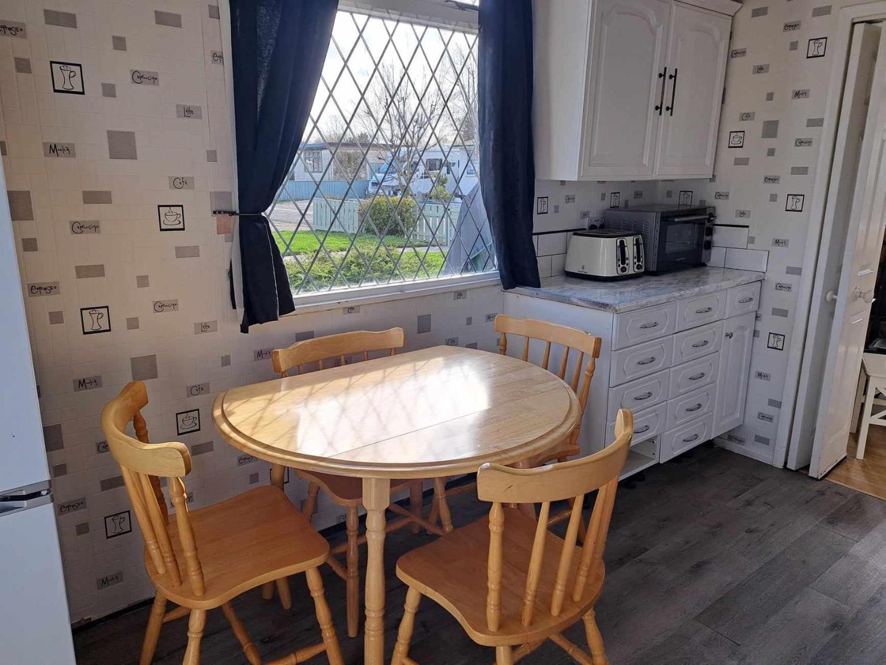 Beach & Tonic Beachside Chalet Humberston Esterno foto