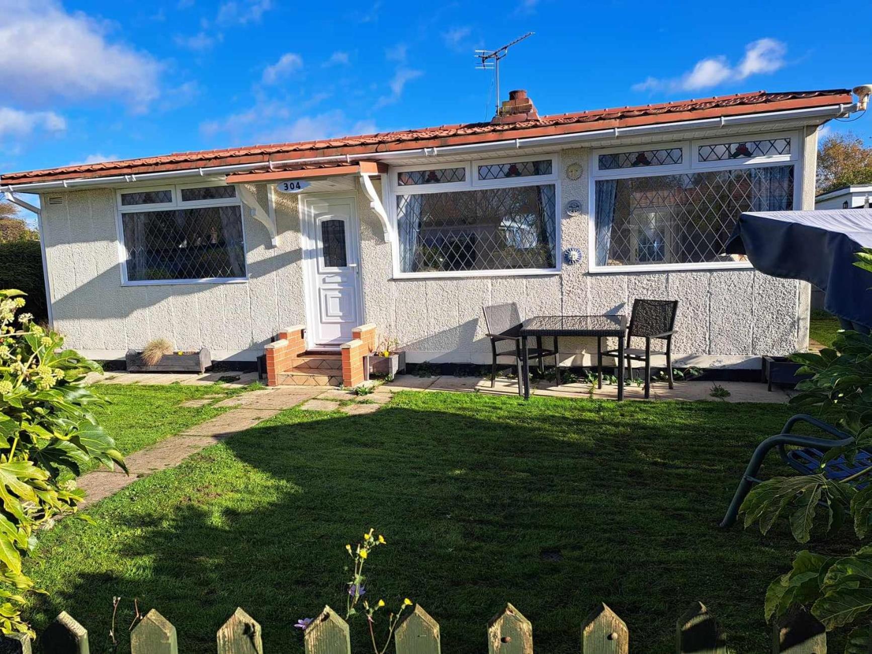 Beach & Tonic Beachside Chalet Humberston Esterno foto